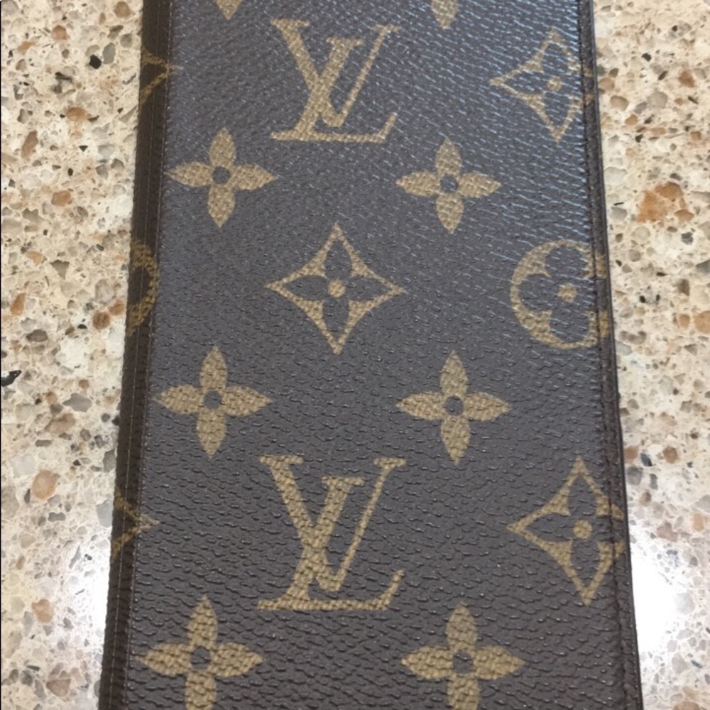 Louis Vuitton iPhone 6 folio
